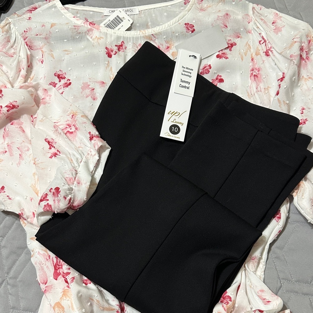Sz. 10 🇨🇦⭐️NWT UP! Black Ponte Pull on  Dress Pant.